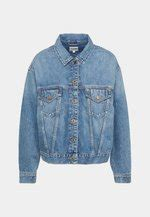 Women COAT | Pepe Jeans BANKS - Denim jacket - ocean blue vintage wash/light-blue denim - EX91355 Pepe Jeans ocean blue vintage wash PE121G083-K11 0 en-GB