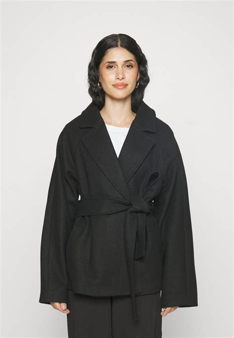 Women COMBINATION CLOTHING | Gina Tricot Petite EMBER SET - Tracksuit - black - HP02038 Gina Tricot Petite black GIL21A007-Q11 0 en-GB