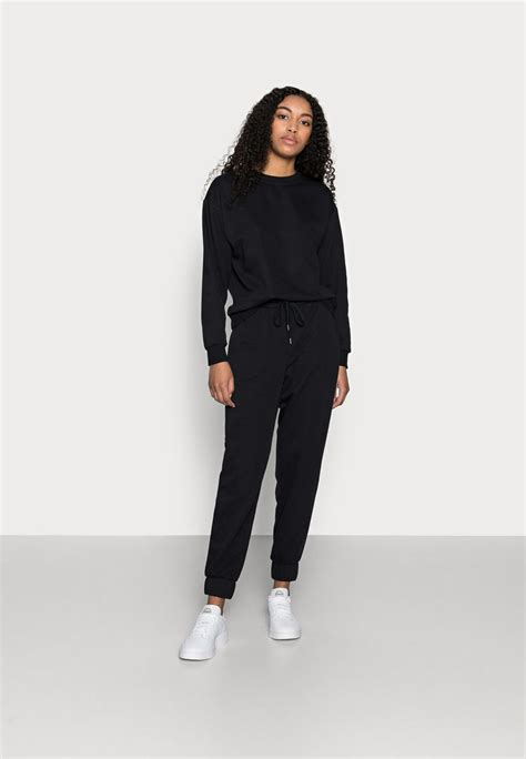 Women COMBINATION CLOTHING | Vero Moda Petite VMNATALIA SET - Sweatshirt - black - AJ99608 Vero Moda Petite black VM021A030-Q11 0 en-GB